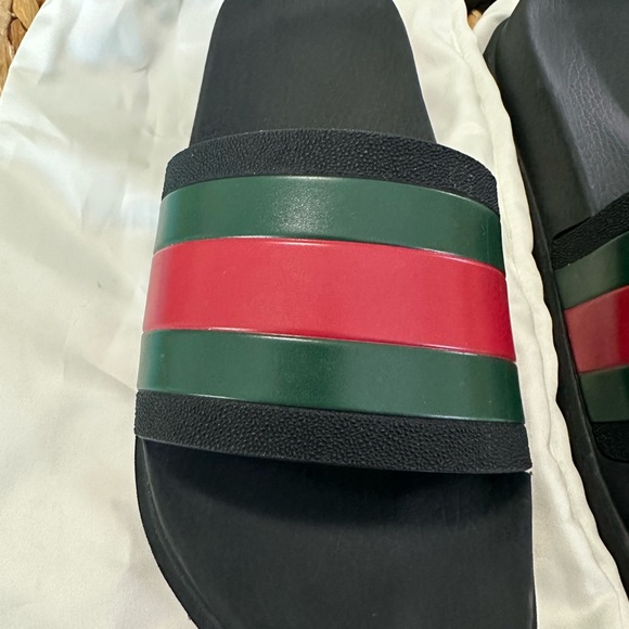 AUTHENTIC GUCCI Slides Mens 5 • Women 7 - 7.5 Like NEW Black with Green & Red - Picture 9 of 14